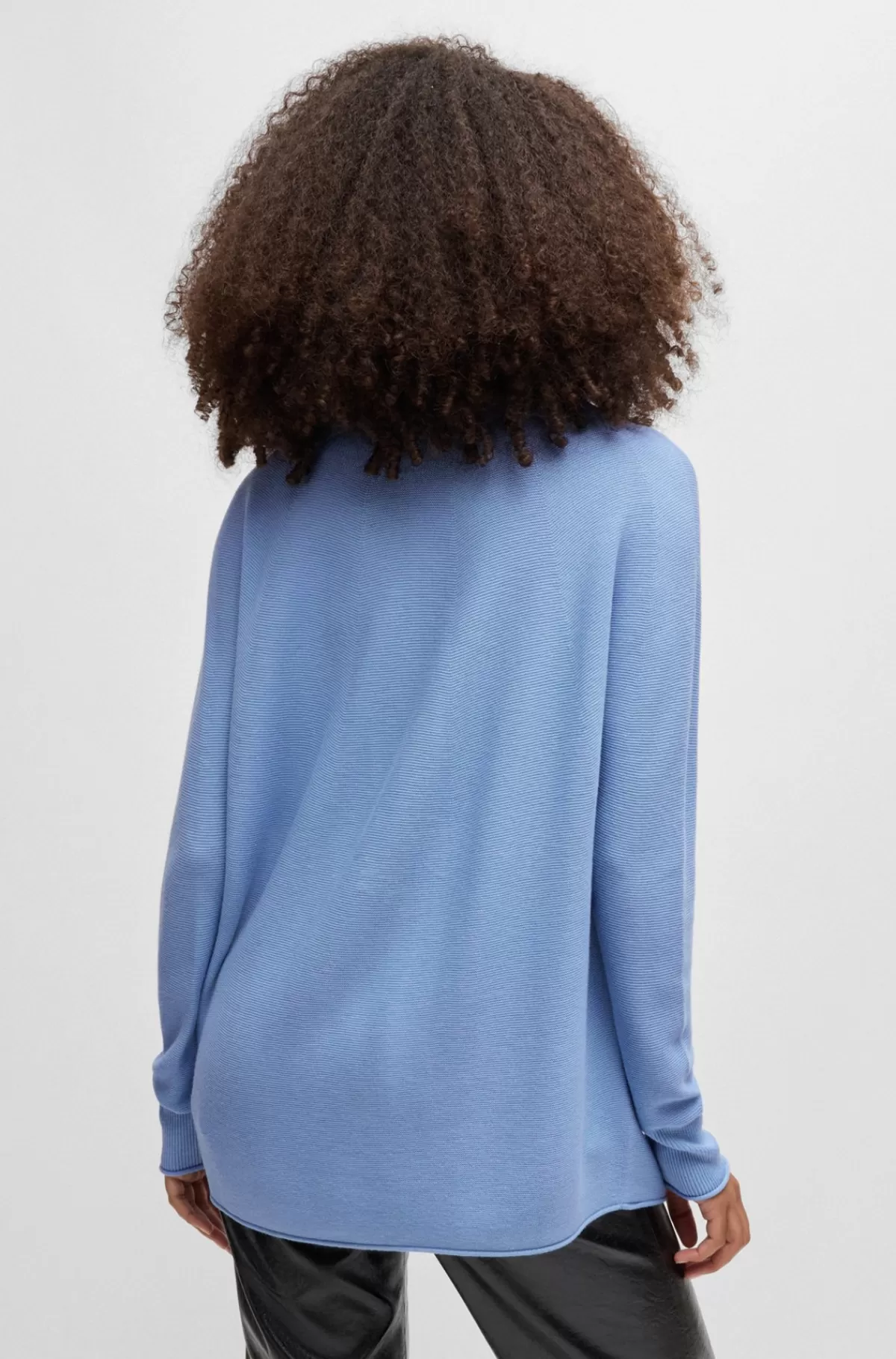 HUGO BOSS Sweater Med Bred Halsudskæring Og Rullekanter På Krop Og ærmer Lyseblå New