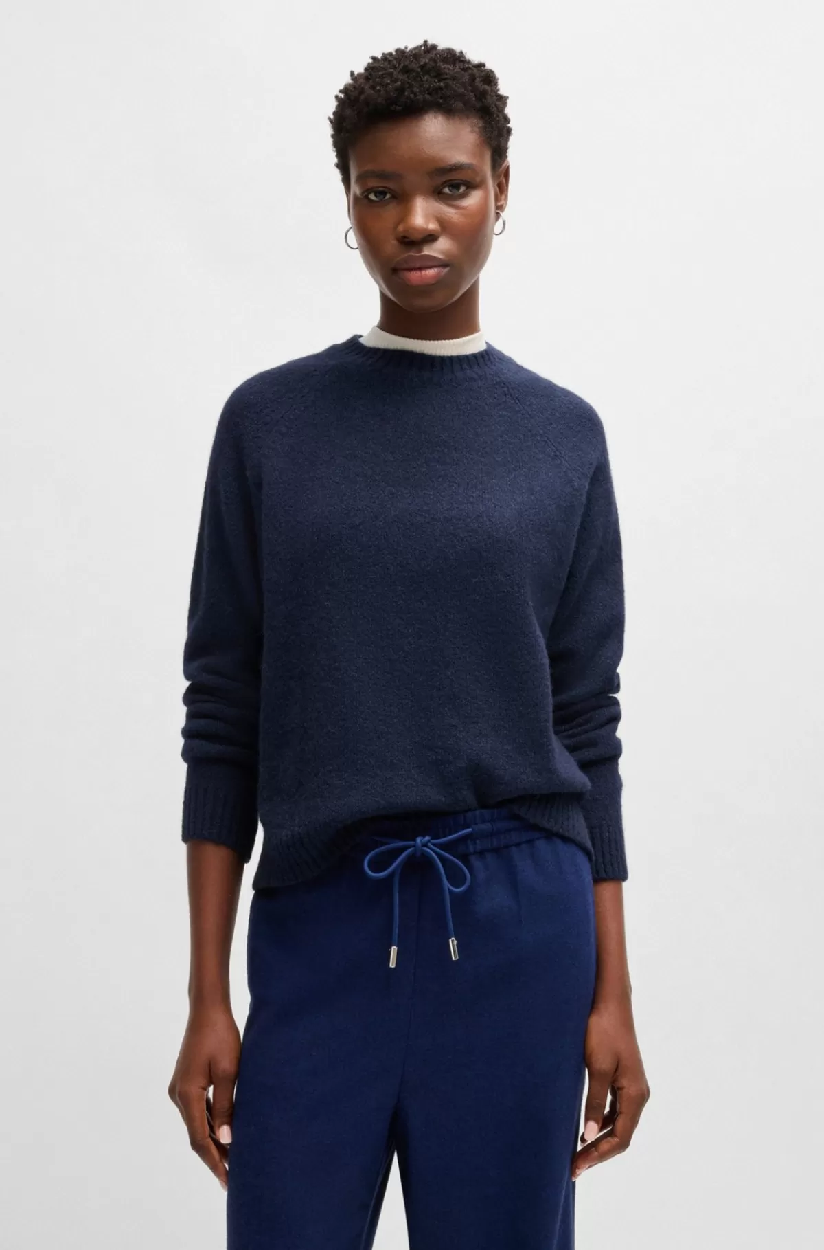 HUGO BOSS Sweater Med Crew Neck I Stof Med Stræk Mørkeblå Discount
