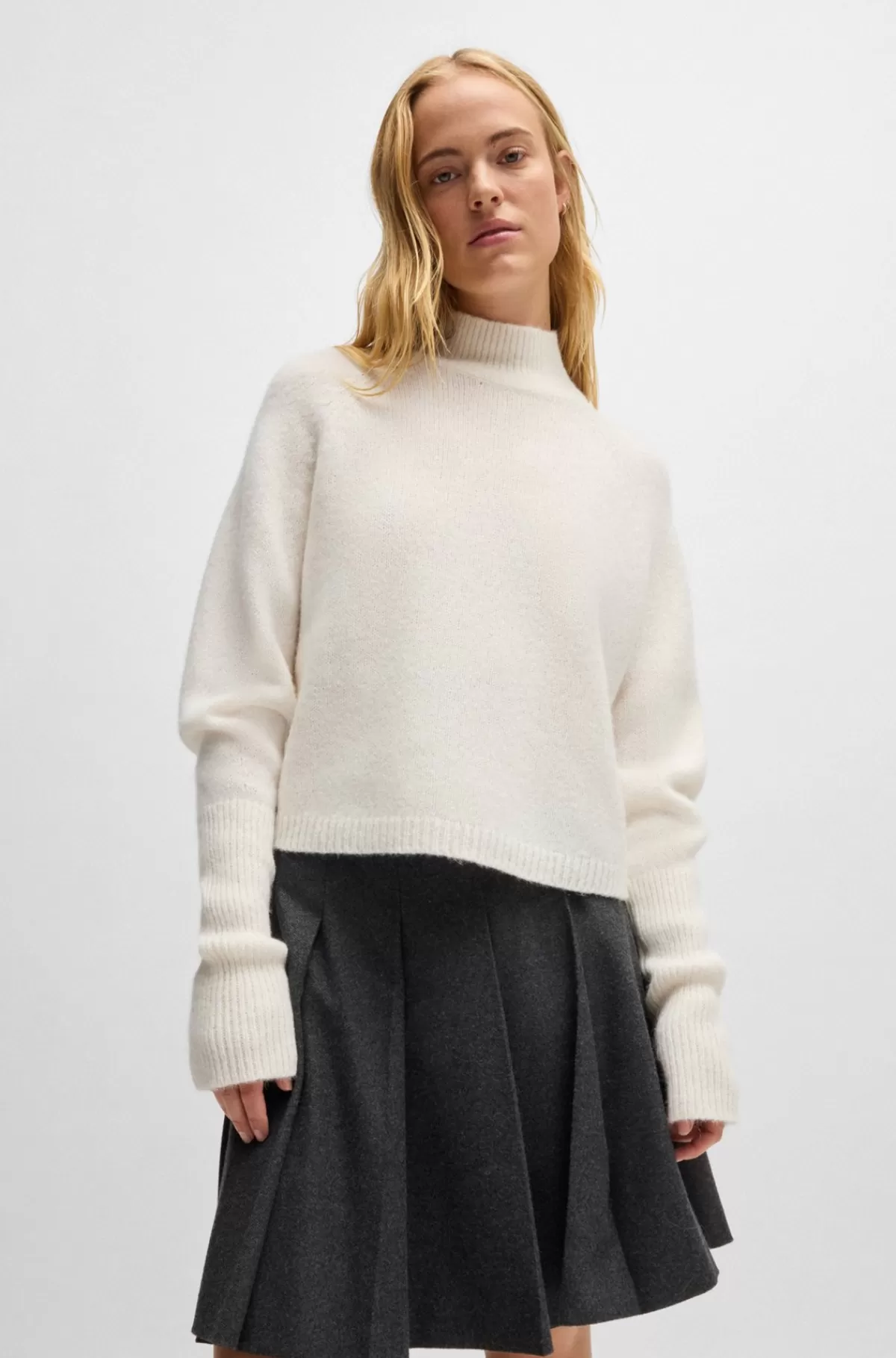 HUGO BOSS Sweater Med Kort Og Relaxed Fit I Uldblanding Hvid Flash Sale