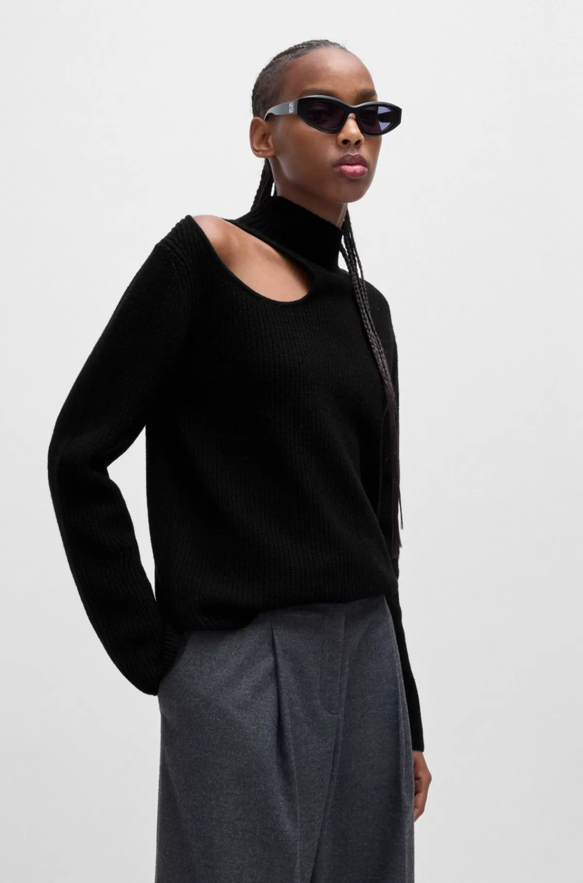 HUGO BOSS Sweater Med Relaxed Fit, Høj Hals Og Udskåret Detalje Sort New