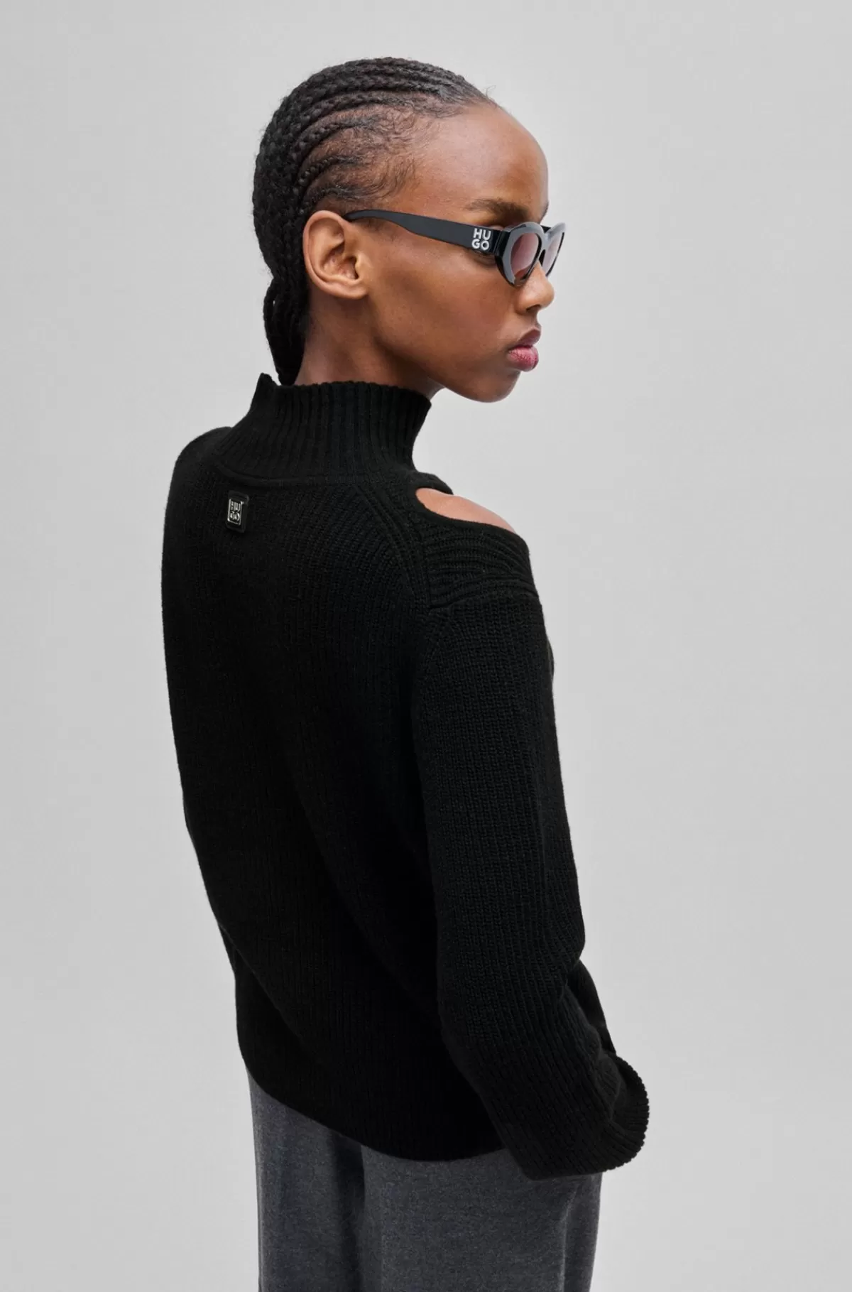 HUGO BOSS Sweater Med Relaxed Fit, Høj Hals Og Udskåret Detalje Sort New