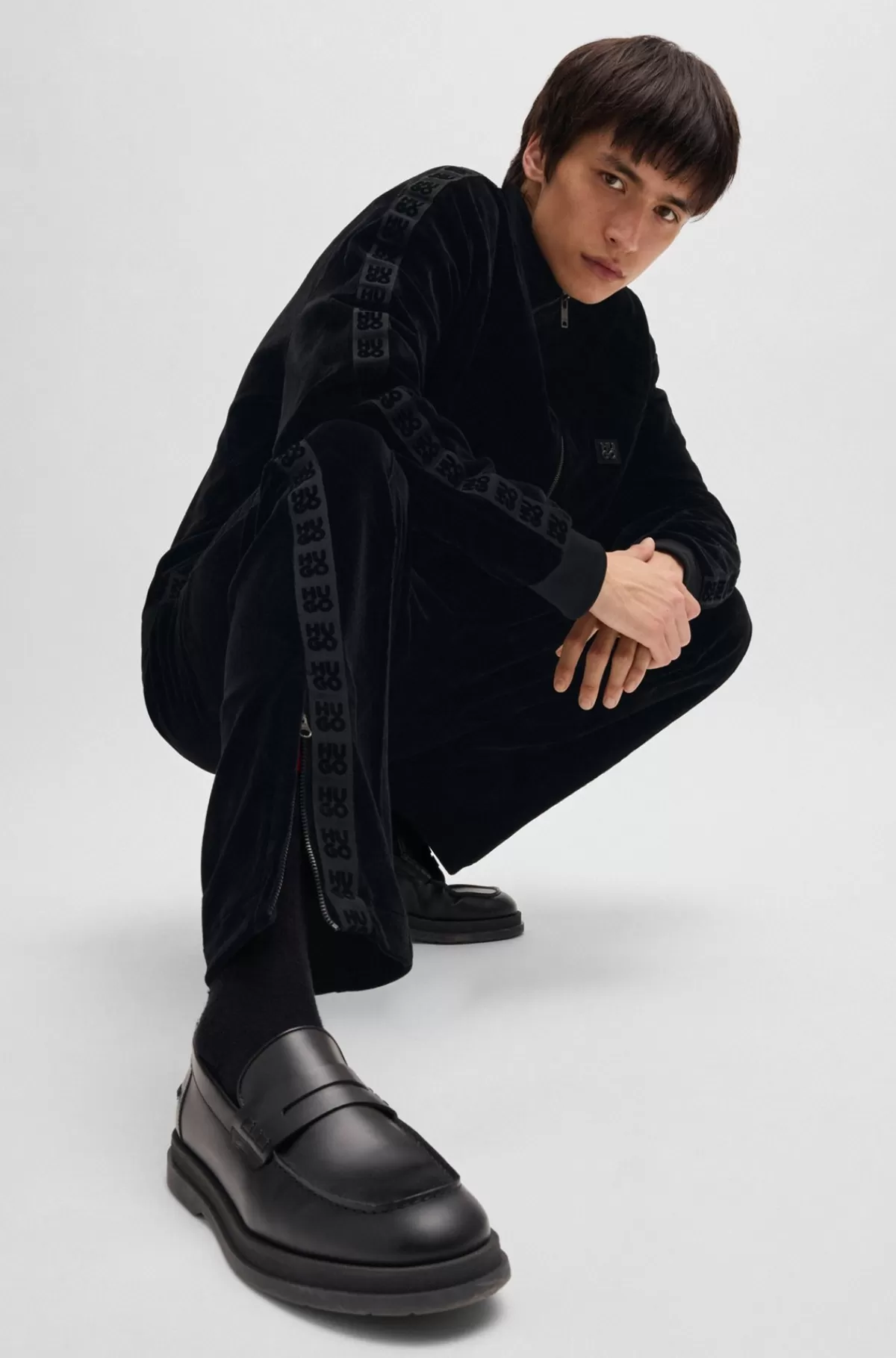 HUGO BOSS Tracksuit-bukser Med Relaxed Fit I Fløjl Med Signaturkædemønster Sort Best Sale