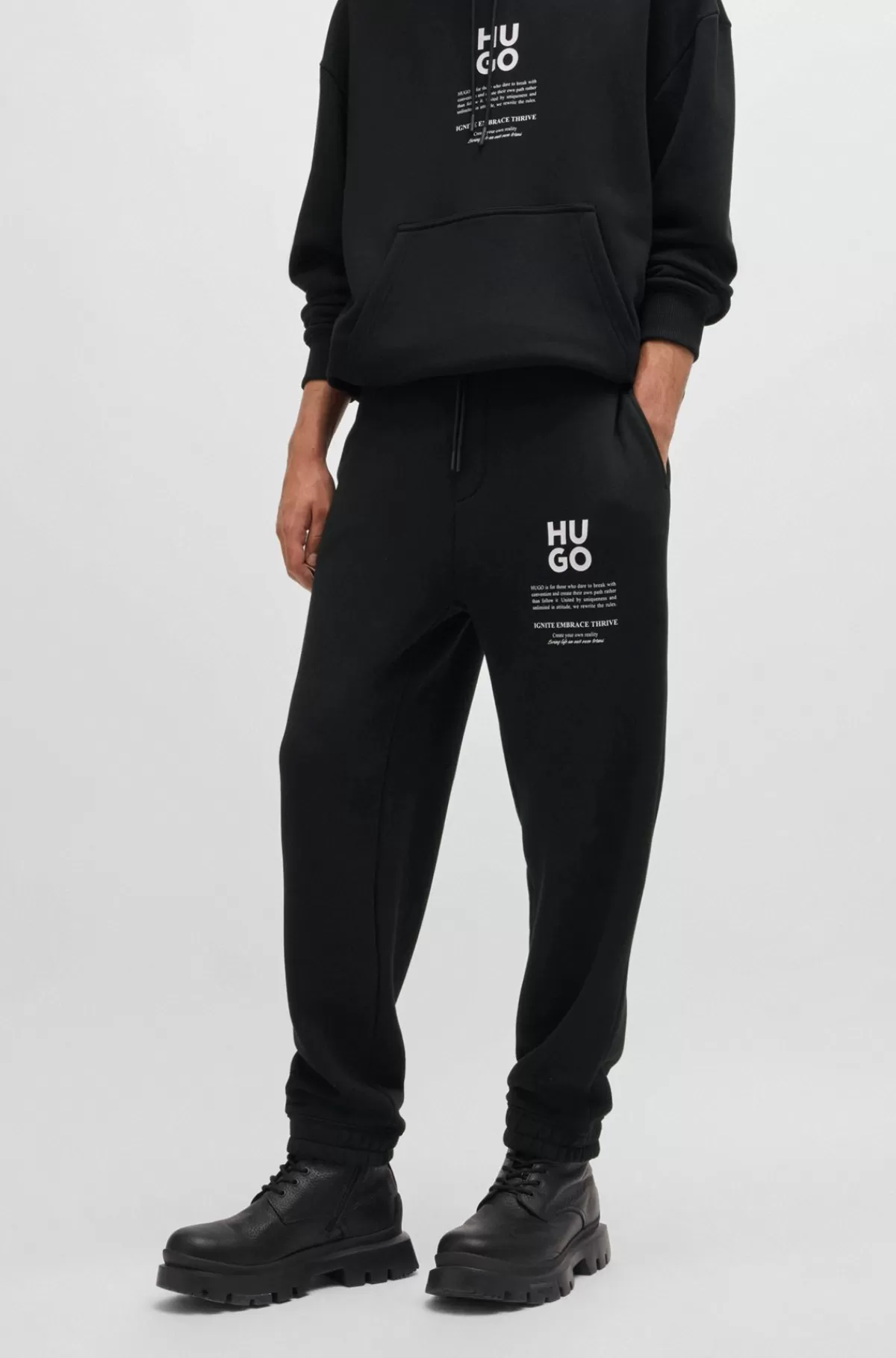 HUGO BOSS Tracksuit-bukser Med Relaxed Fit Og Logo Samt Slogan Sort Flash Sale