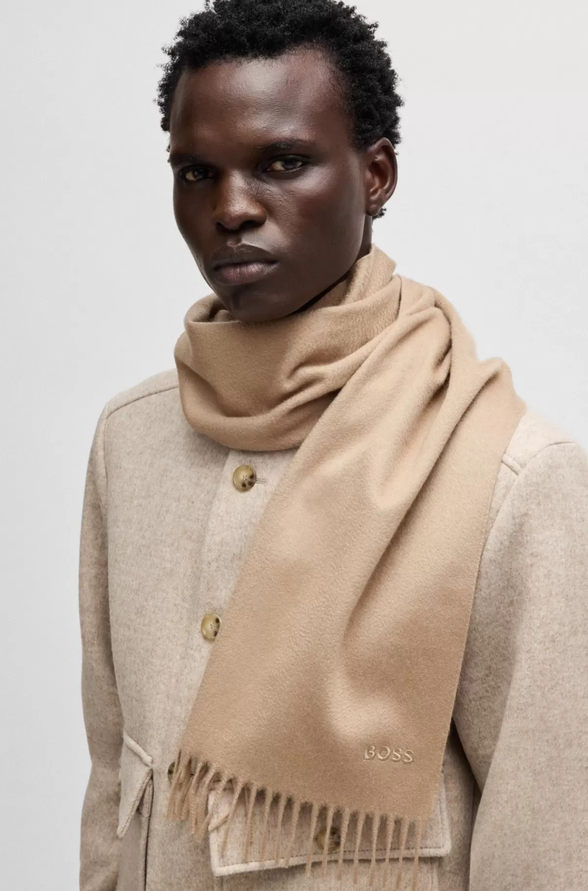 HUGO BOSS Tørklæde I Ren Italiensk Kashmir Med Frynser Og Broderet Logo Beige Fashion