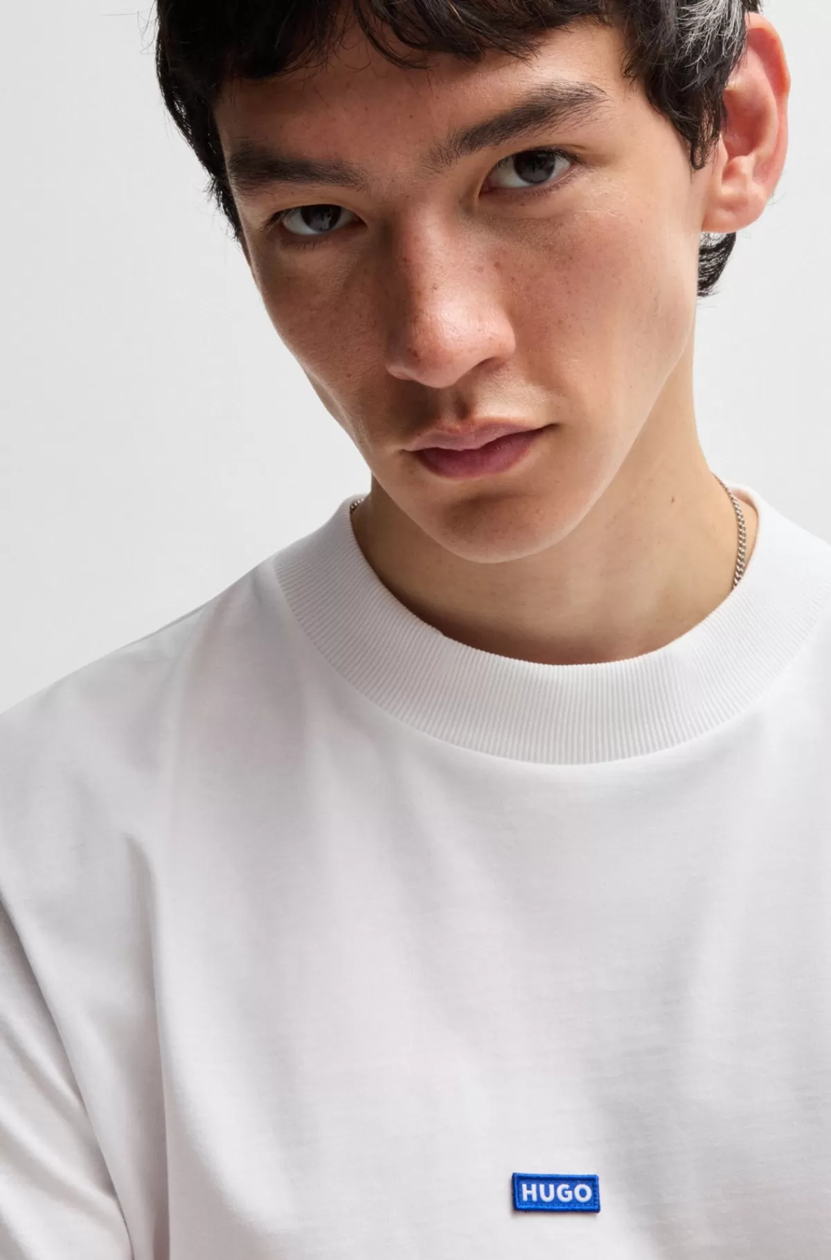 HUGO BOSS T-shirt I Bomuldsjersey Med Blåt Logomærke Hvid Hot