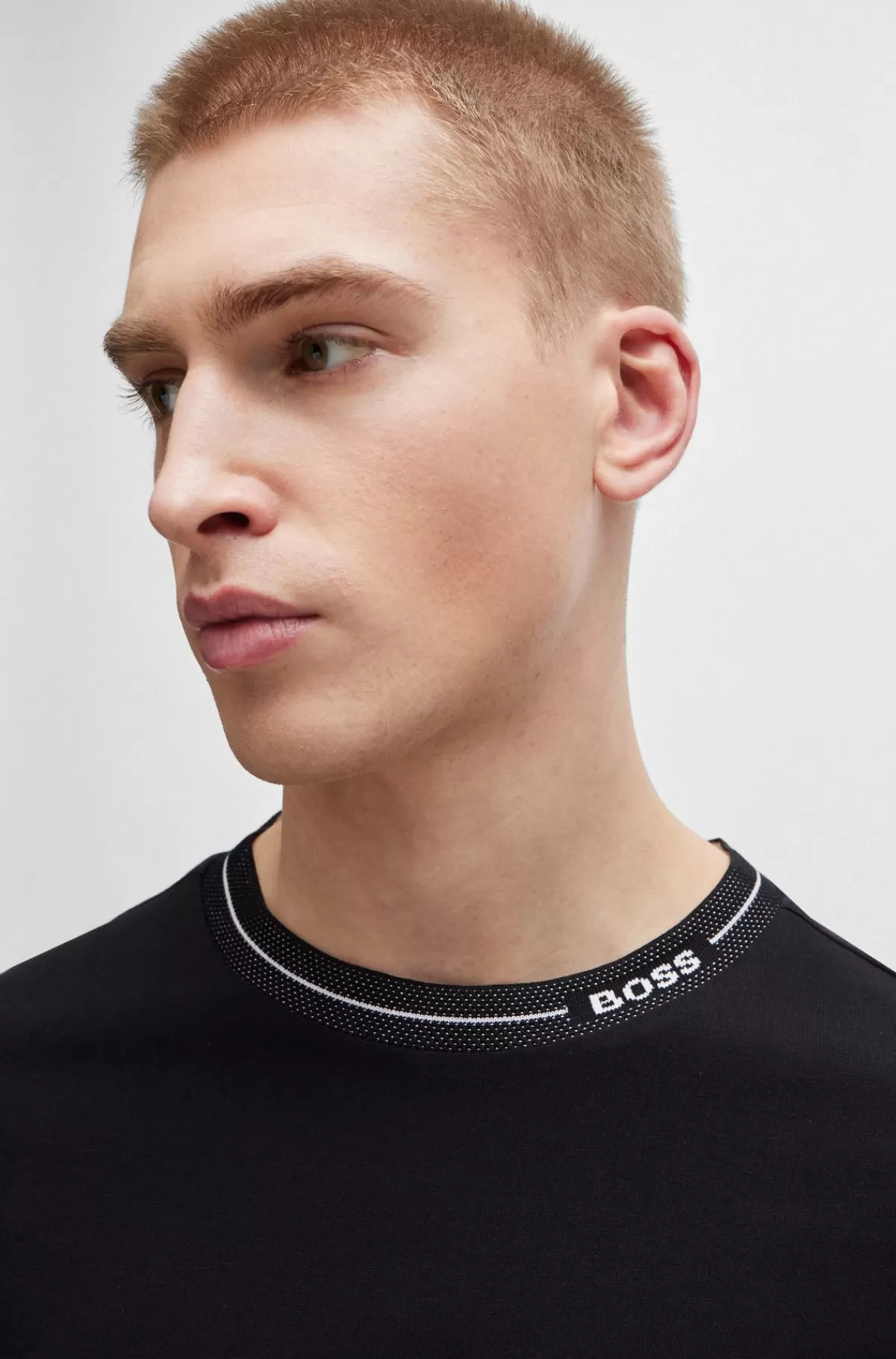 HUGO BOSS T-shirt I Bomuldsjersey Med Regular Fit Og Halsudskæring Med Logo Sort Best Sale