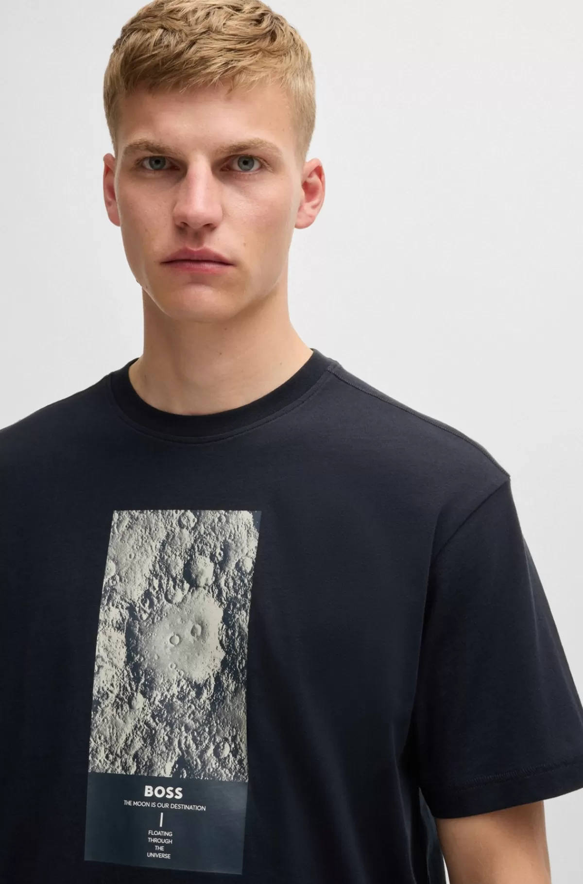 HUGO BOSS T-shirt I Bomuldsjersey Med Relaxed Fit Og Sæsonens Grafik Mørkeblå Clearance