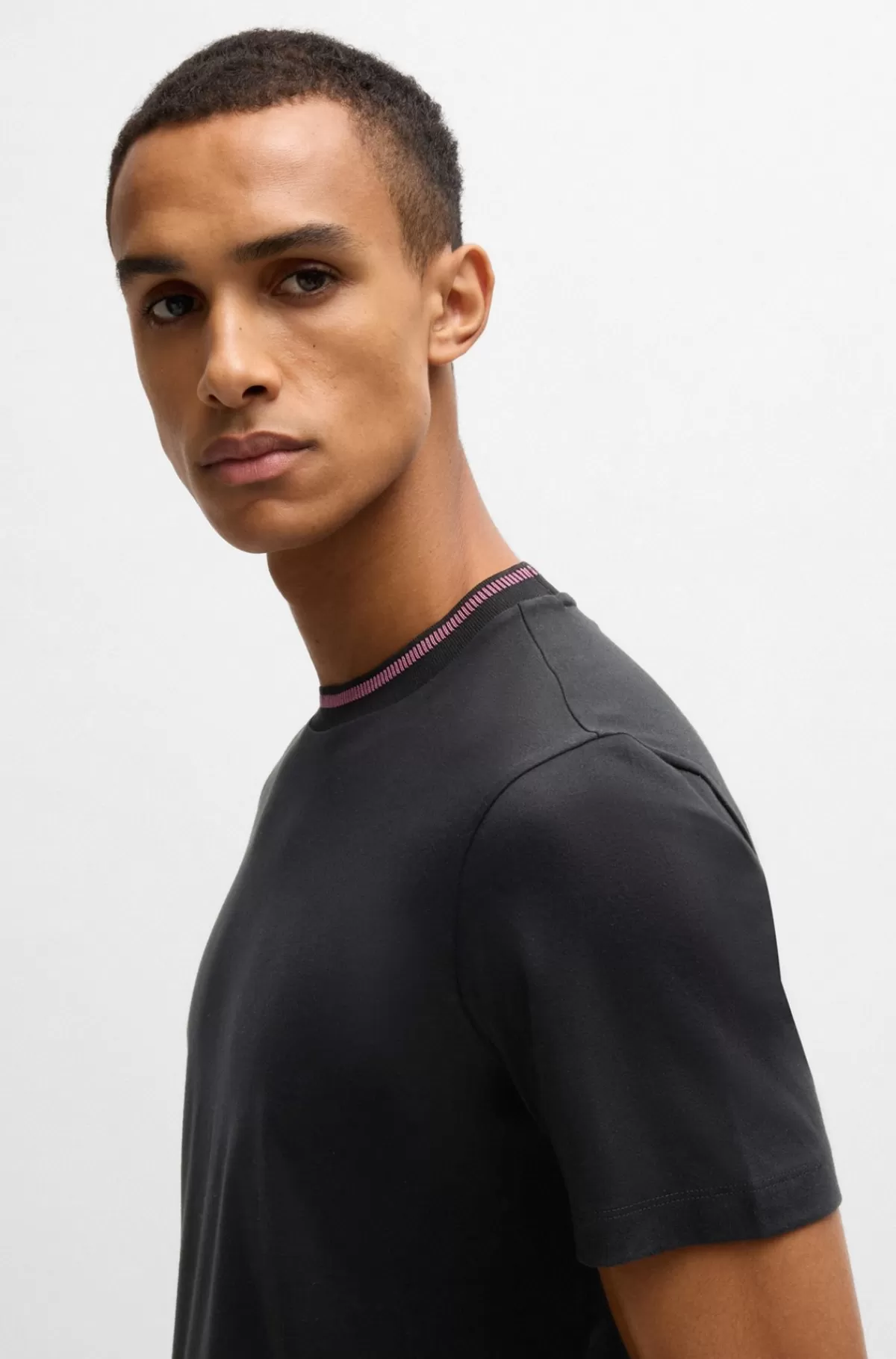 HUGO BOSS T-shirt I Merceriseret Bomuld Med Slim Fit Og Stribe På Kraven Sort Sale