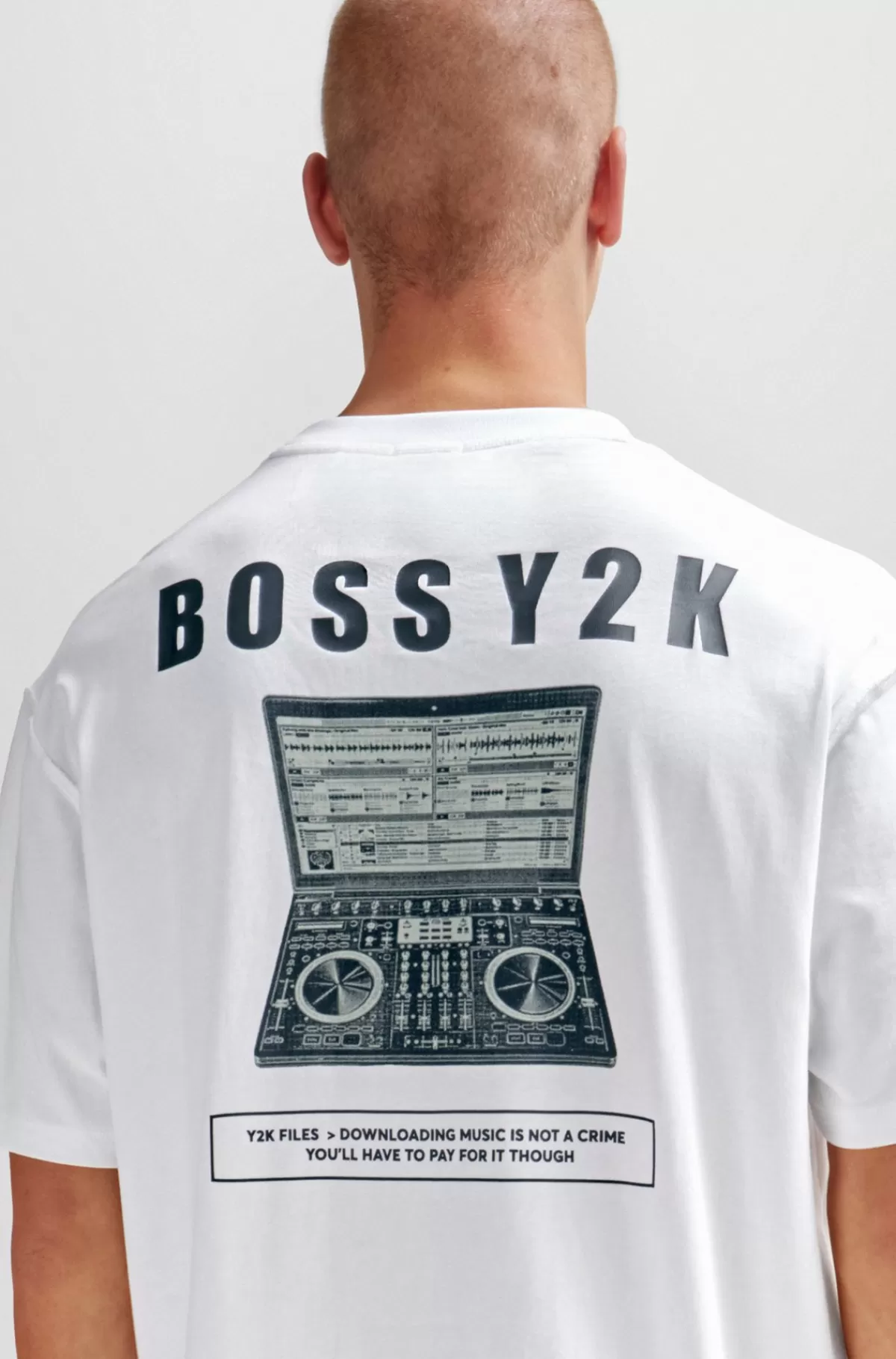 HUGO BOSS T-shirt I Oversize Fit I Bomuldsjersey Med Sæsonbetonet Grafik Hvid Hot