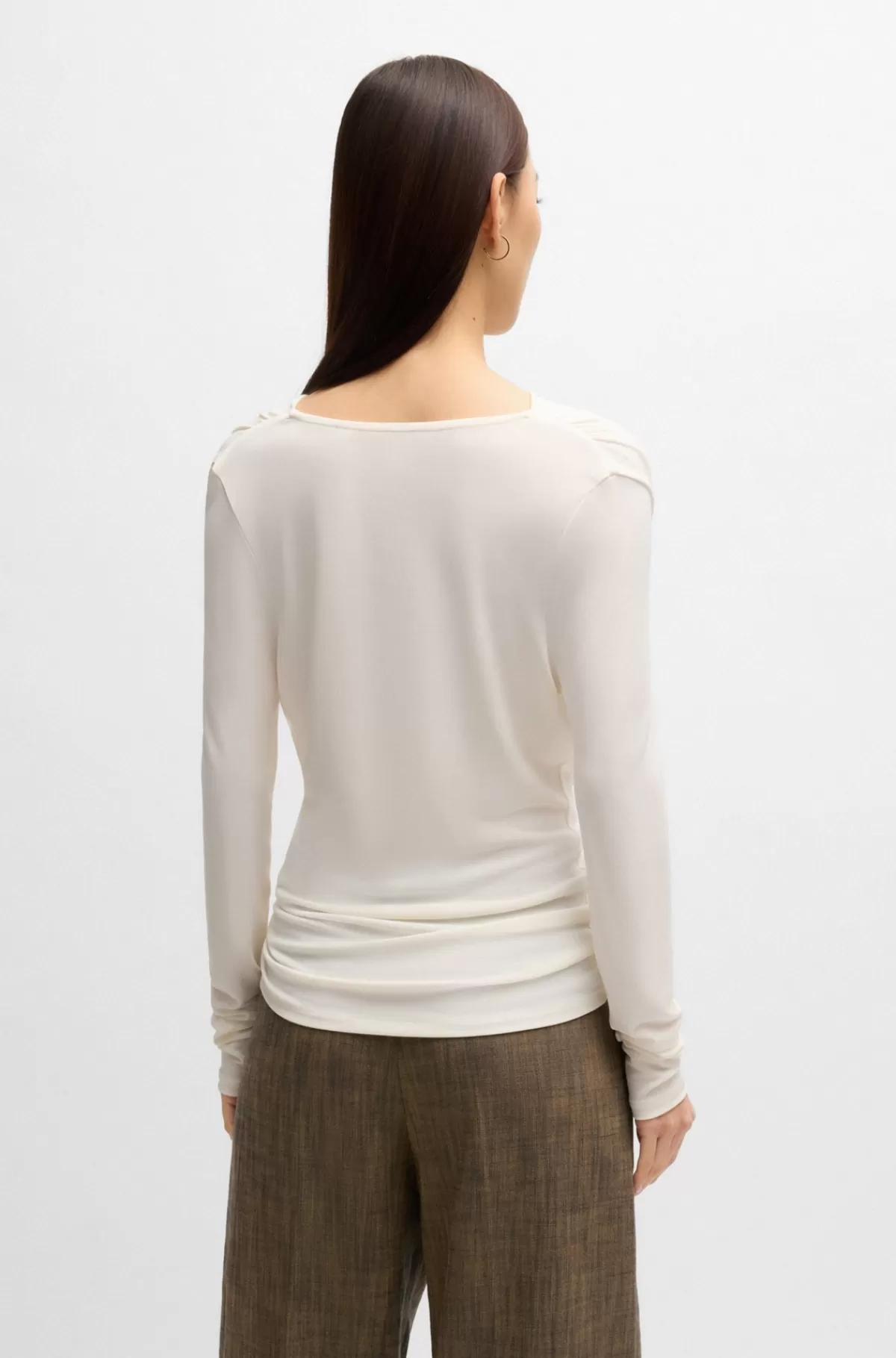 HUGO BOSS T-shirt Med Lange ærmer I Crepe Med Stræk Med Draperet Hals Hvid Fashion