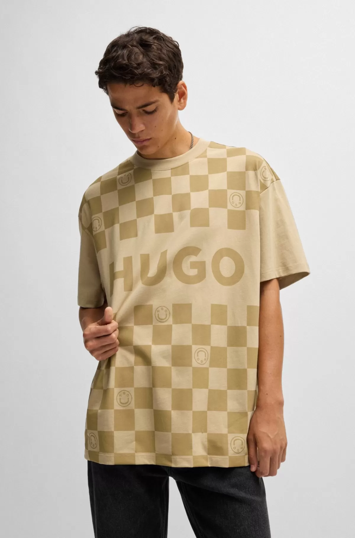 HUGO BOSS T-shirt Med Loose Fit I Bomuldsjersey Med Skakternet Print Beige New