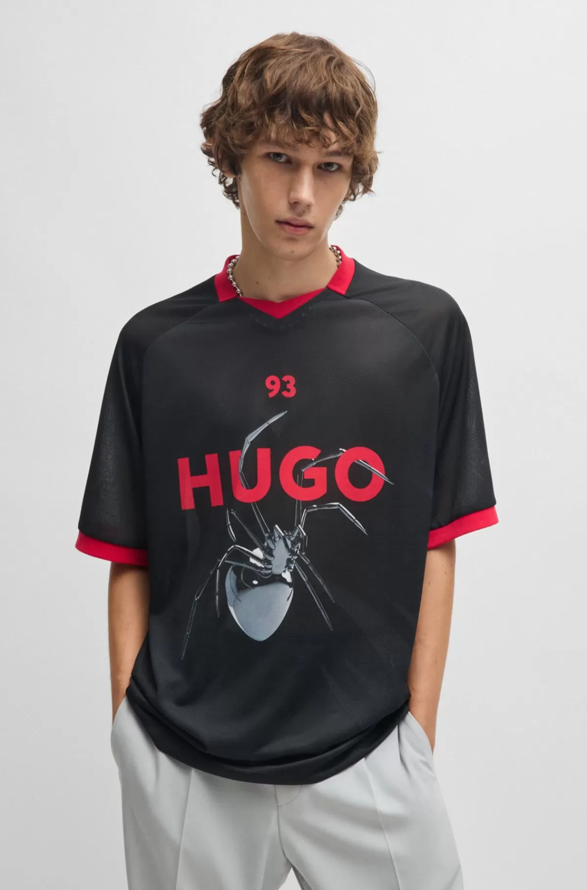 HUGO BOSS T-shirt Med Relaxed Fit I Sporty Mesh Med Sæsonbetonet Print Sort Shop
