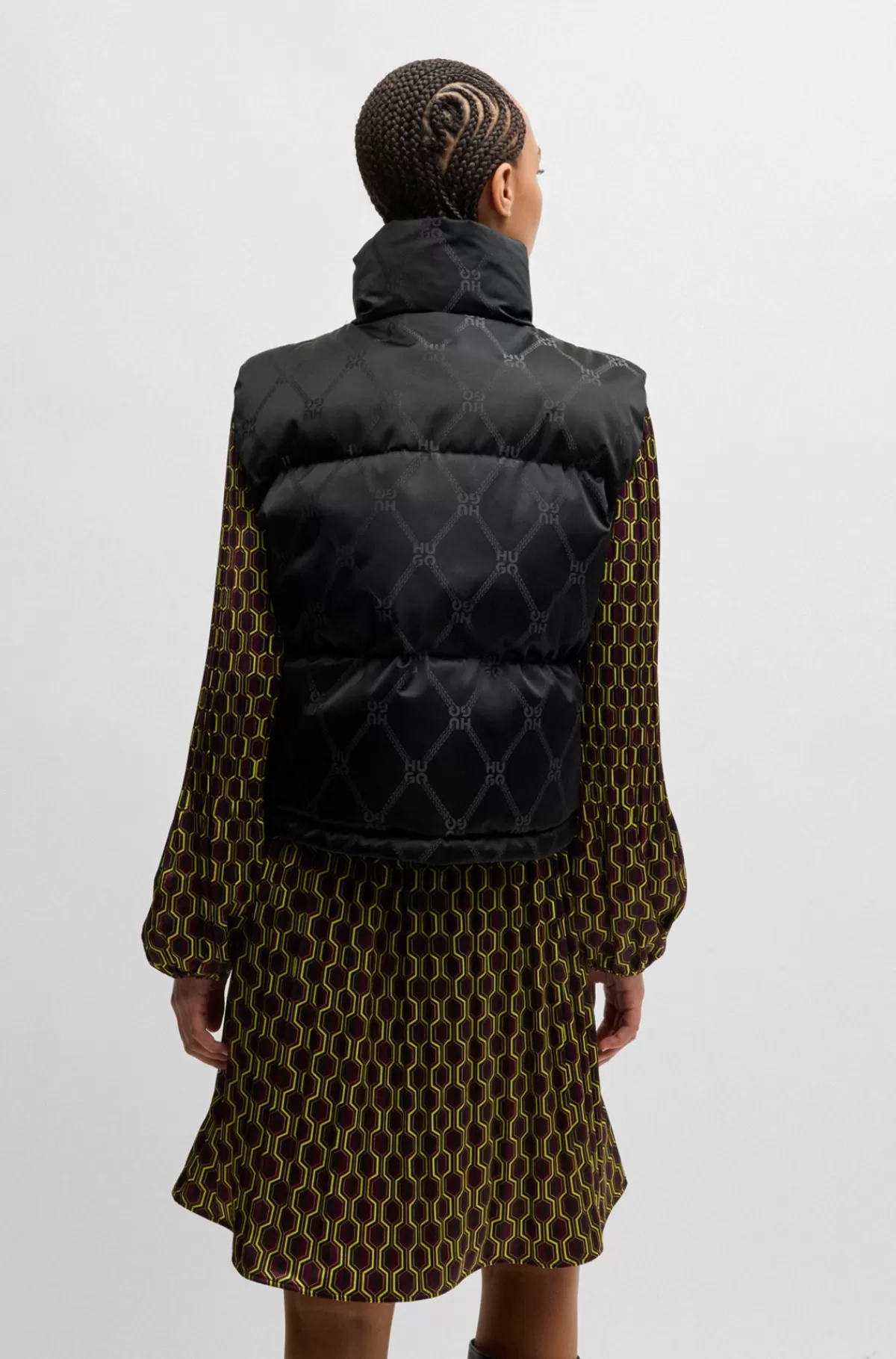 HUGO BOSS Vandafvisende Vest Med Karakteristisk Jaquard Med Kædemønster Sort Discount