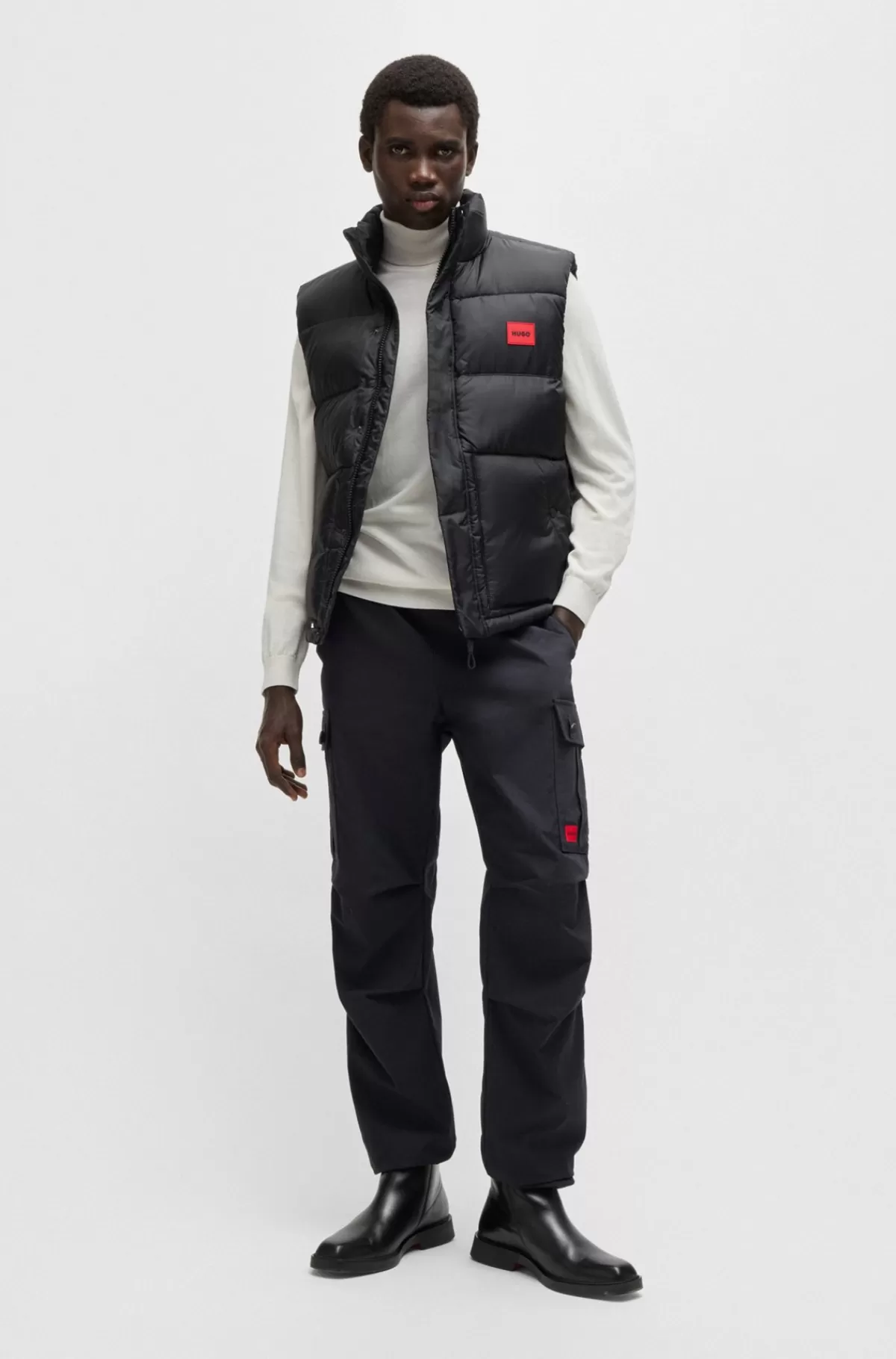 HUGO BOSS Vandafvisende Vest Med Rødt Logomærke Sort Discount