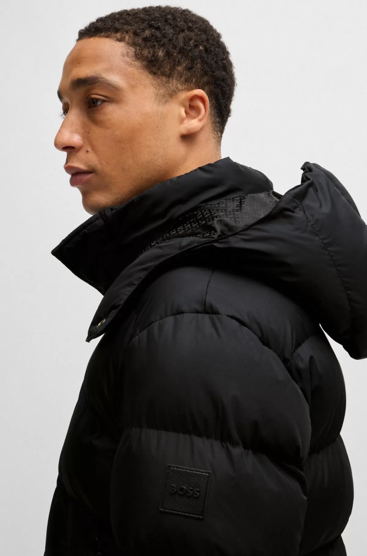 HUGO BOSS Vandskyende Dunjakke Med Aftagelig Hætte Sort Discount