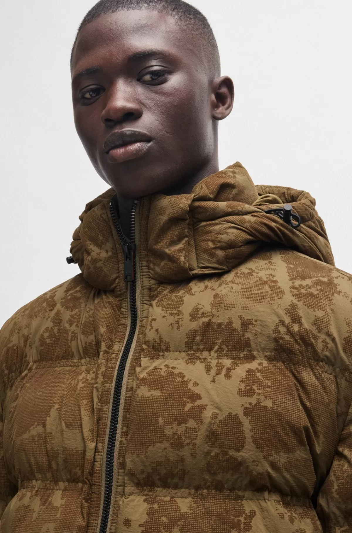 HUGO BOSS Vandskyende Jakke Med Aftagelige ærmer Og Hætte Brun Outlet