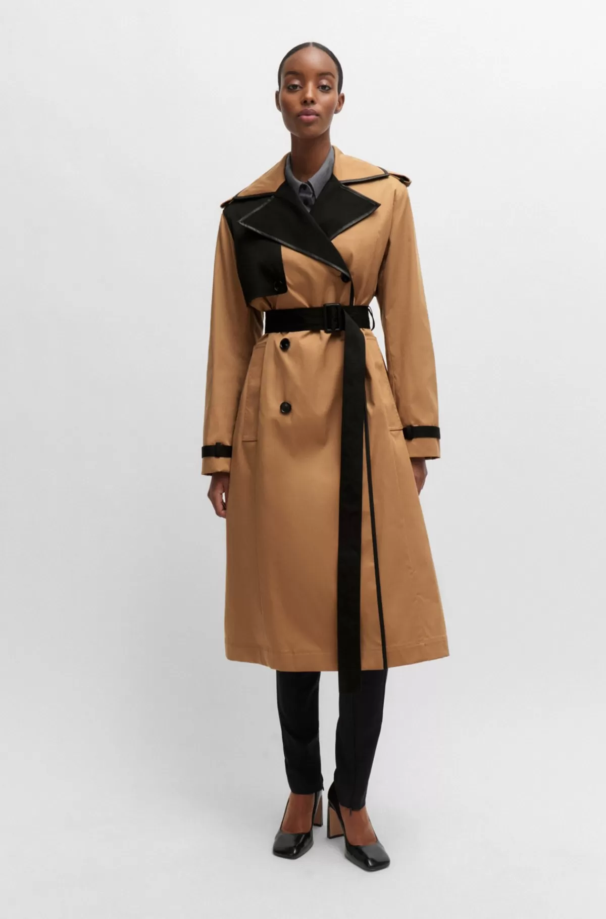HUGO BOSS Vandskyende Trenchcoat Med Kontrastdetaljer Brun Hot