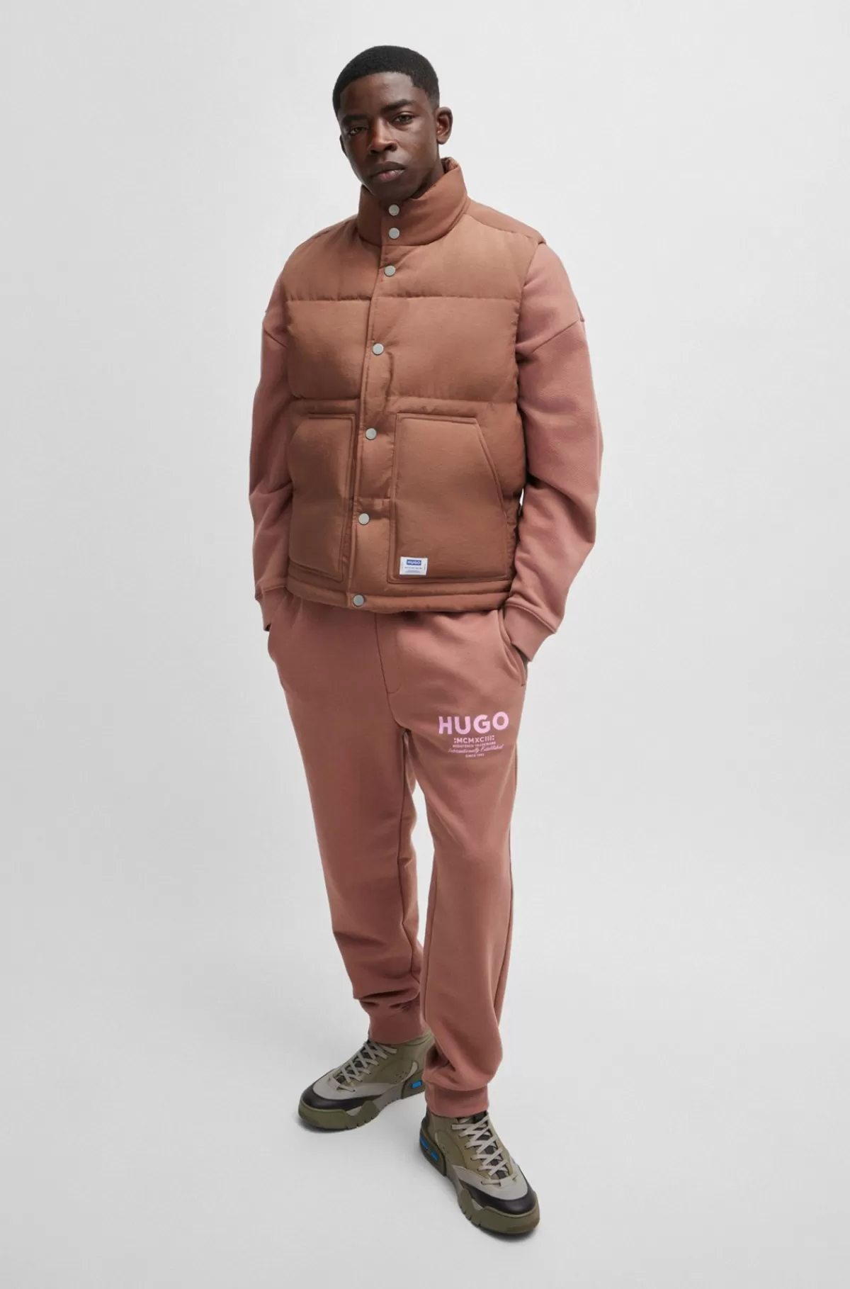 HUGO BOSS Vandskyende Vest Med Blåt Logomærkat Brun Cheap