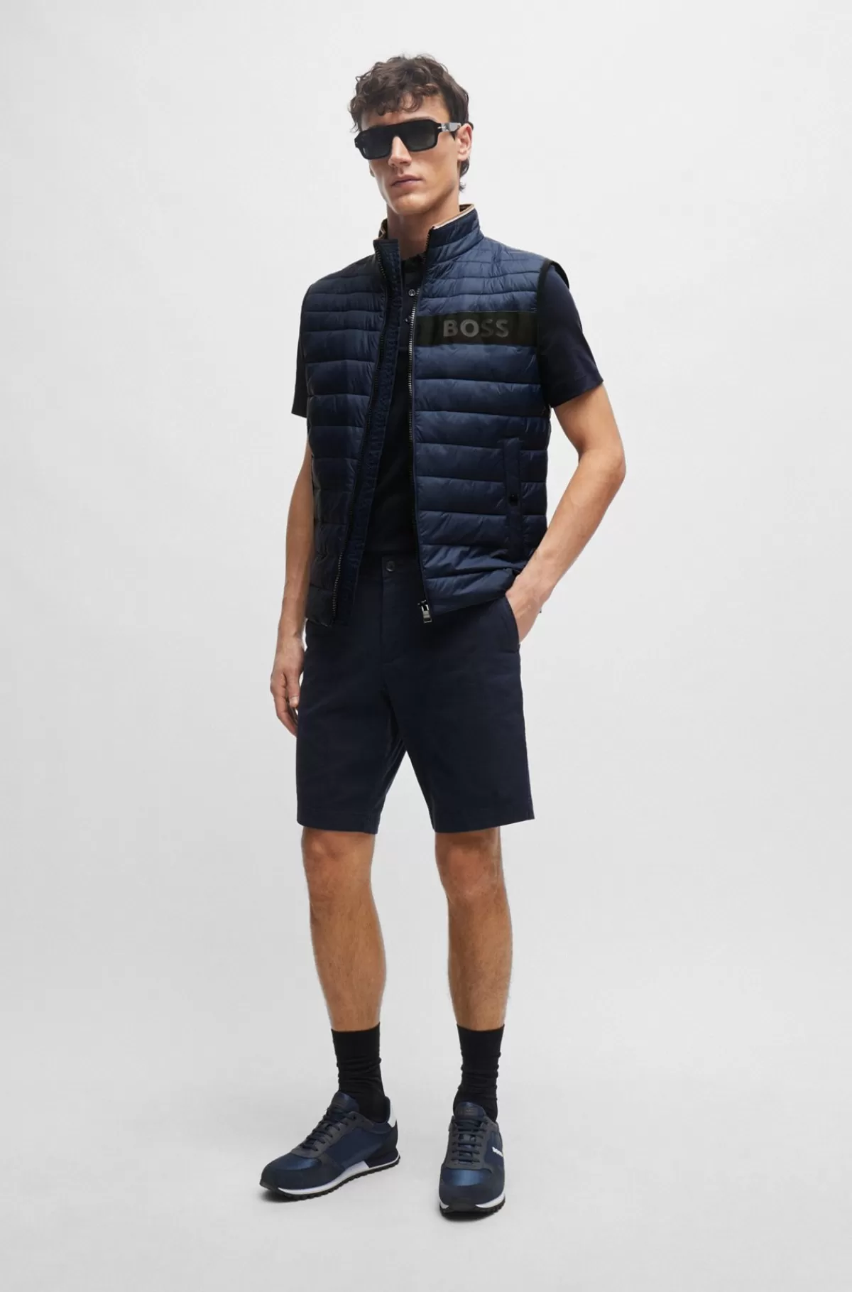 HUGO BOSS Vandskyende Vest Med Logobånd Mørkeblå New