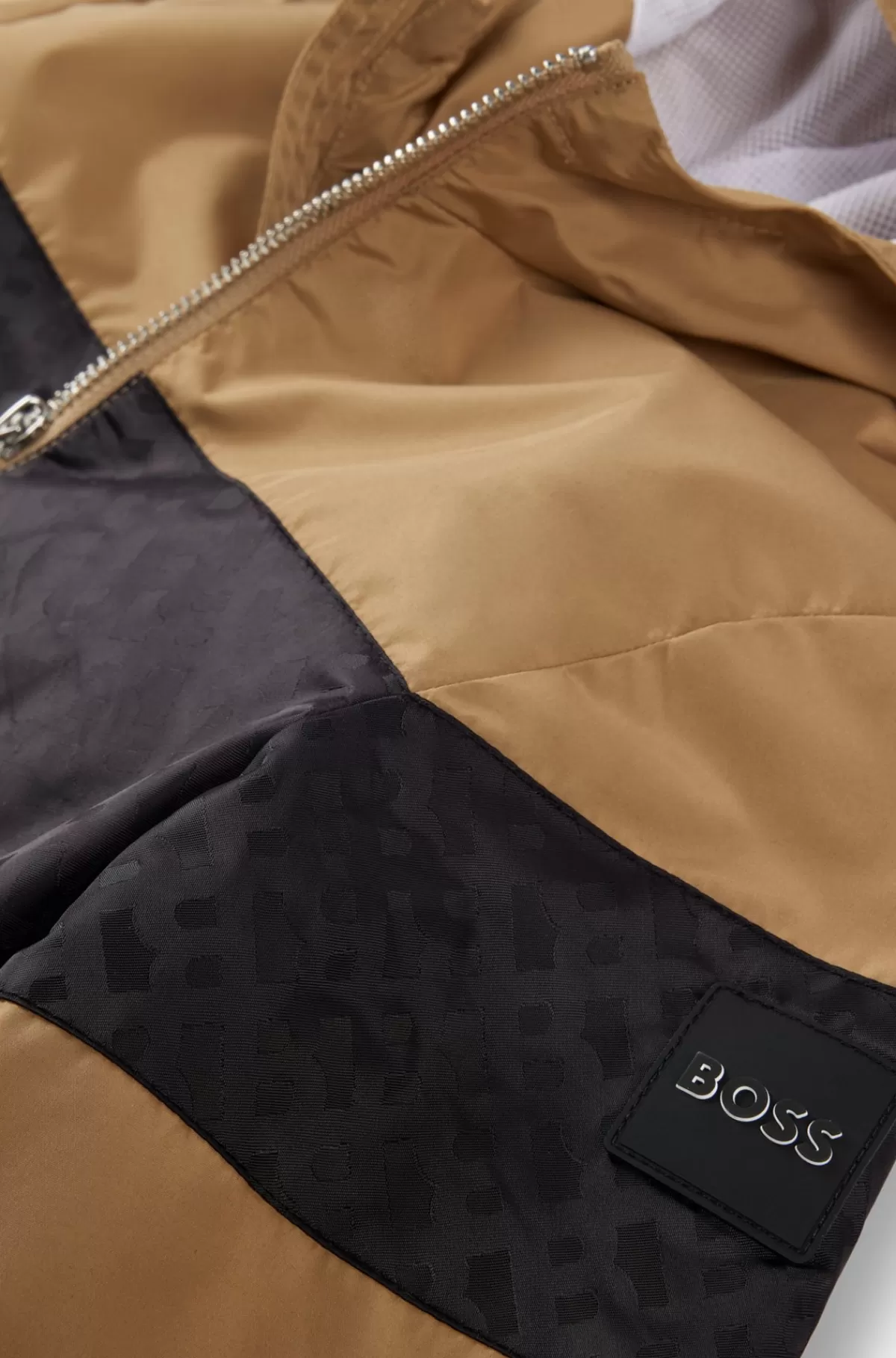 HUGO BOSS Vandskyende Windbreaker Til Børn Med Hætte Og Monogramdetaljer Brun Hot